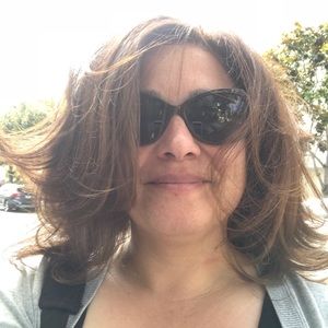 Meet your Posher, Elizabeth